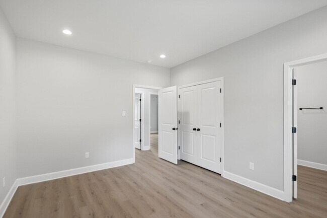 Building Photo - 2311 Nichols Rd