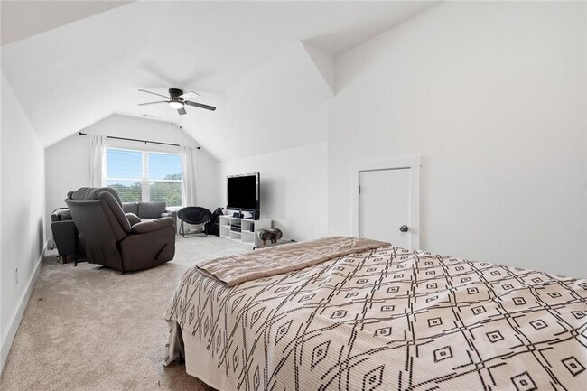 Building Photo - 2049 Chestnut Oak Trl