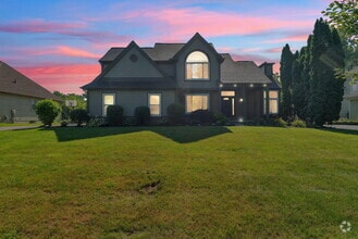 Building Photo - 4521 Links Ct