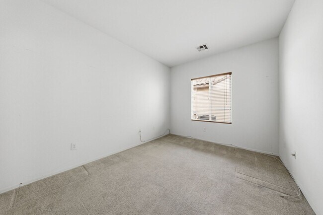 Building Photo - Comfort, Community & Style in Sun City Anthem 55+