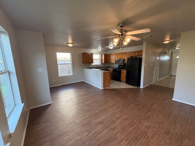 Building Photo - 725 Claremont Pky