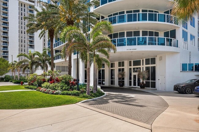 Building Photo - 801 Briny Ave