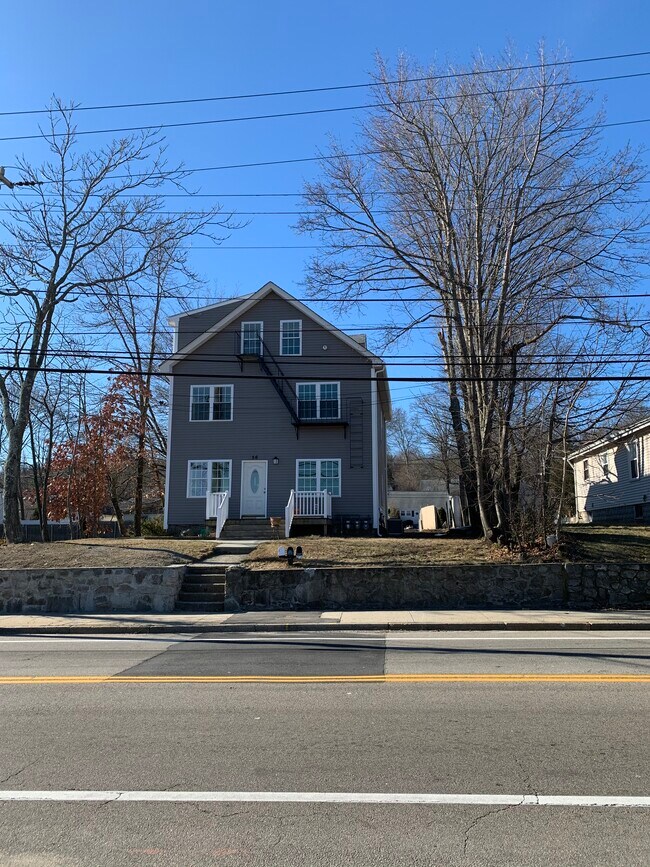 Primary Photo - 56 Putnam Pike