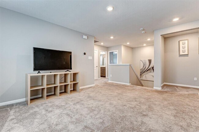 Building Photo - 2939 Lazarina Ln