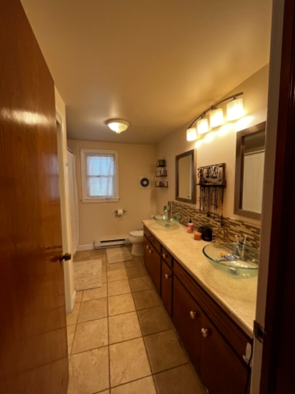 Building Photo - 73 Shawn Dr