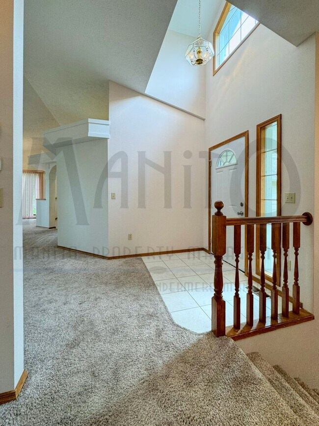 Building Photo - **COMING SOON** Sprawling Glenngrae Gated Community