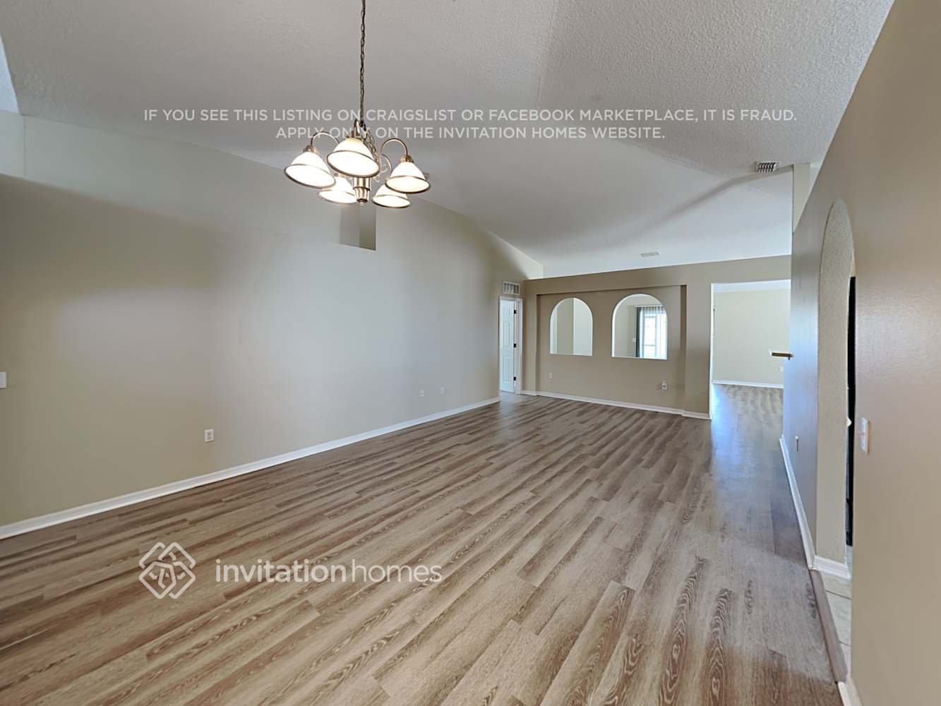 Building Photo - 5241 Silver Thistle Ln