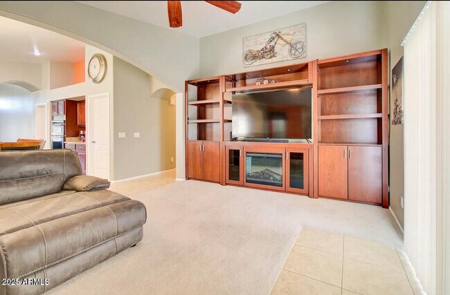 Building Photo - 1277 W Busa Dr
