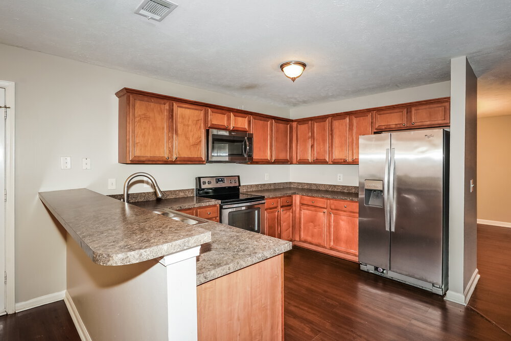 Building Photo - 712 Holland Ridge Dr