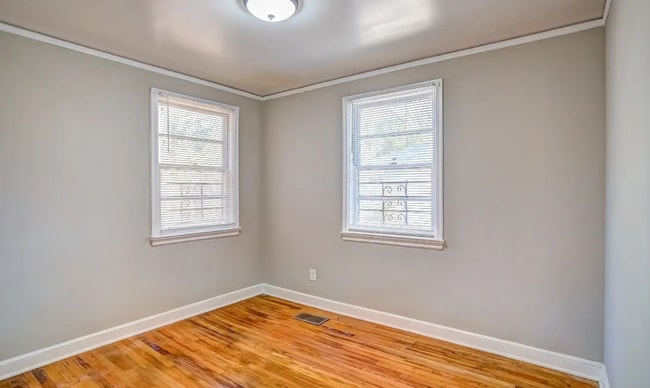 Building Photo - 3576 N Wareingwood Dr
