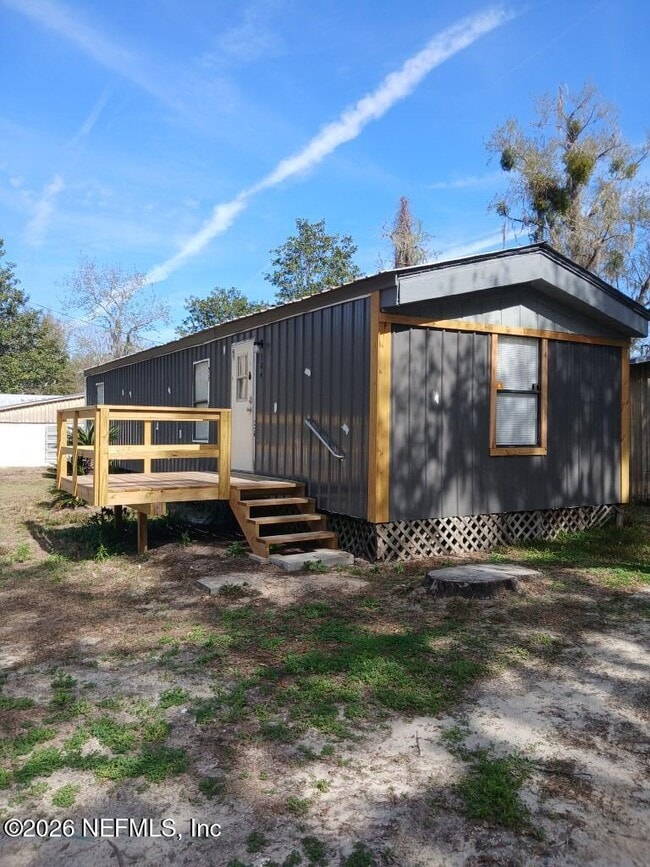 Building Photo - 104 Ash St