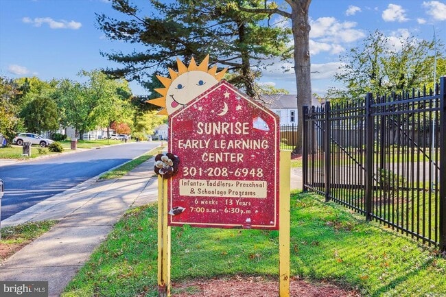 Building Photo - 502 Lawson Way