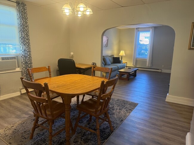 Building Photo - 115 N Water St