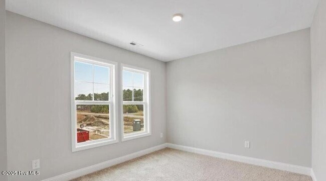 Building Photo - 177 Loren Rd