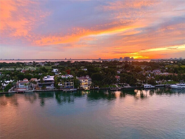 Building Photo - 5700 Collins Ave