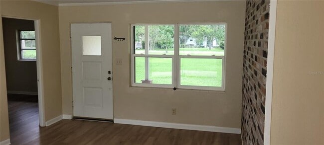 Building Photo - 43 Main St