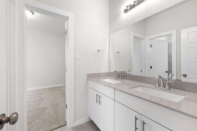 Building Photo - 112 Alicante Ln