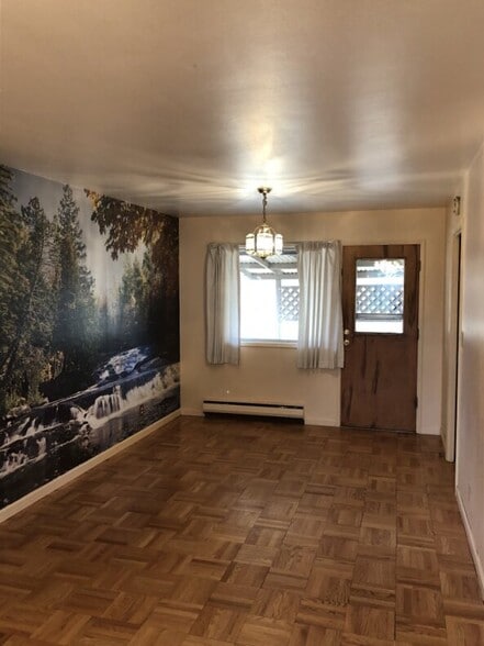 Building Photo - 5170 NE Willamette Ave