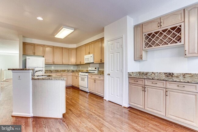 Building Photo - 6204 Windham Hill Run