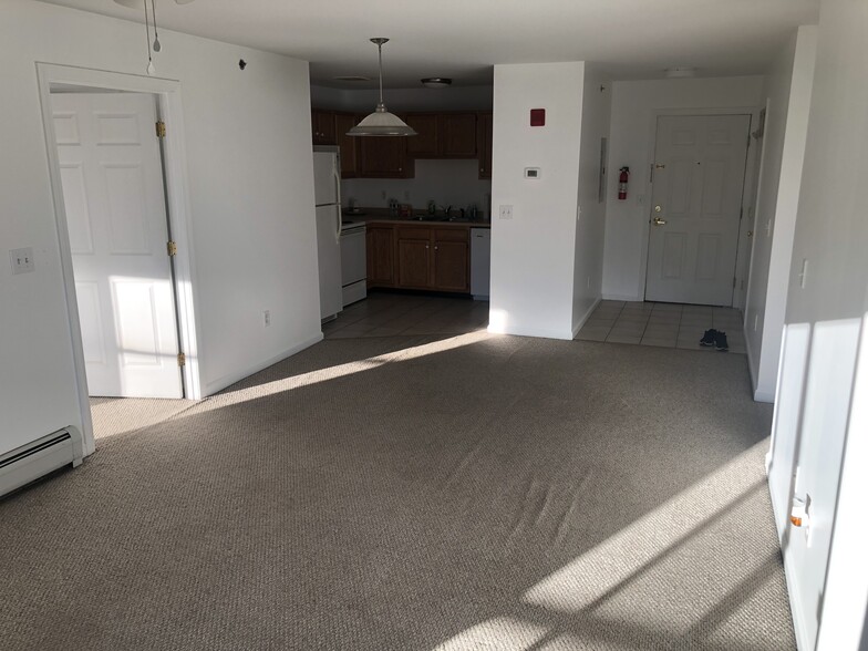 Building Photo - 303 Lime Kiln Rd