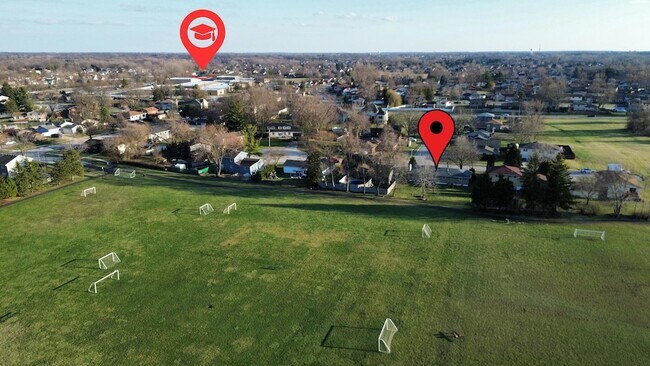 Building Photo - 432 Summer Dr