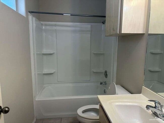 Building Photo - 7 Fort Brown Ave