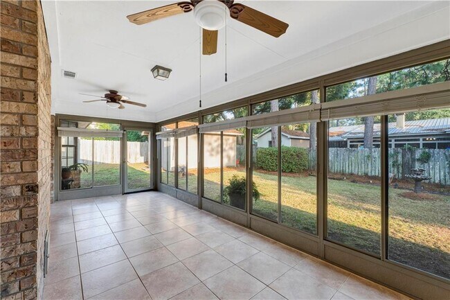 Building Photo - 116 Windsor Ct