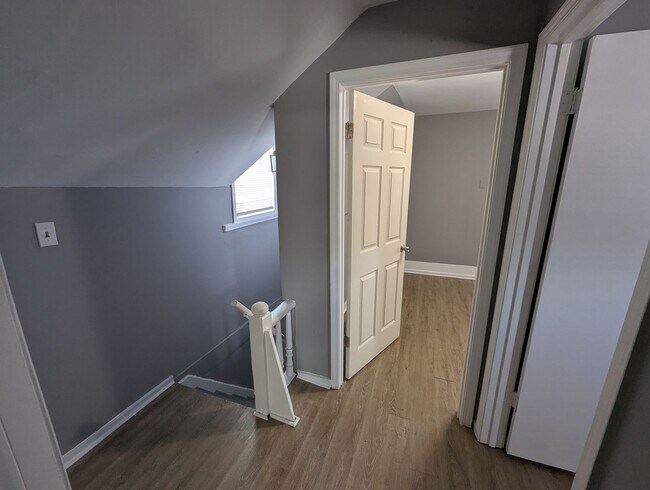 Building Photo - Live on Pennsylvania Ave – Get $100 Off Re...