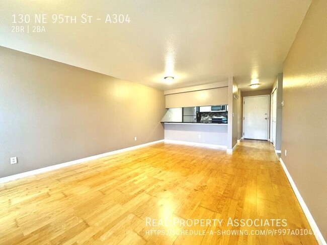 Building Photo - 2 BR/2 Bath Condo Maple Leaf Neighborhood-...