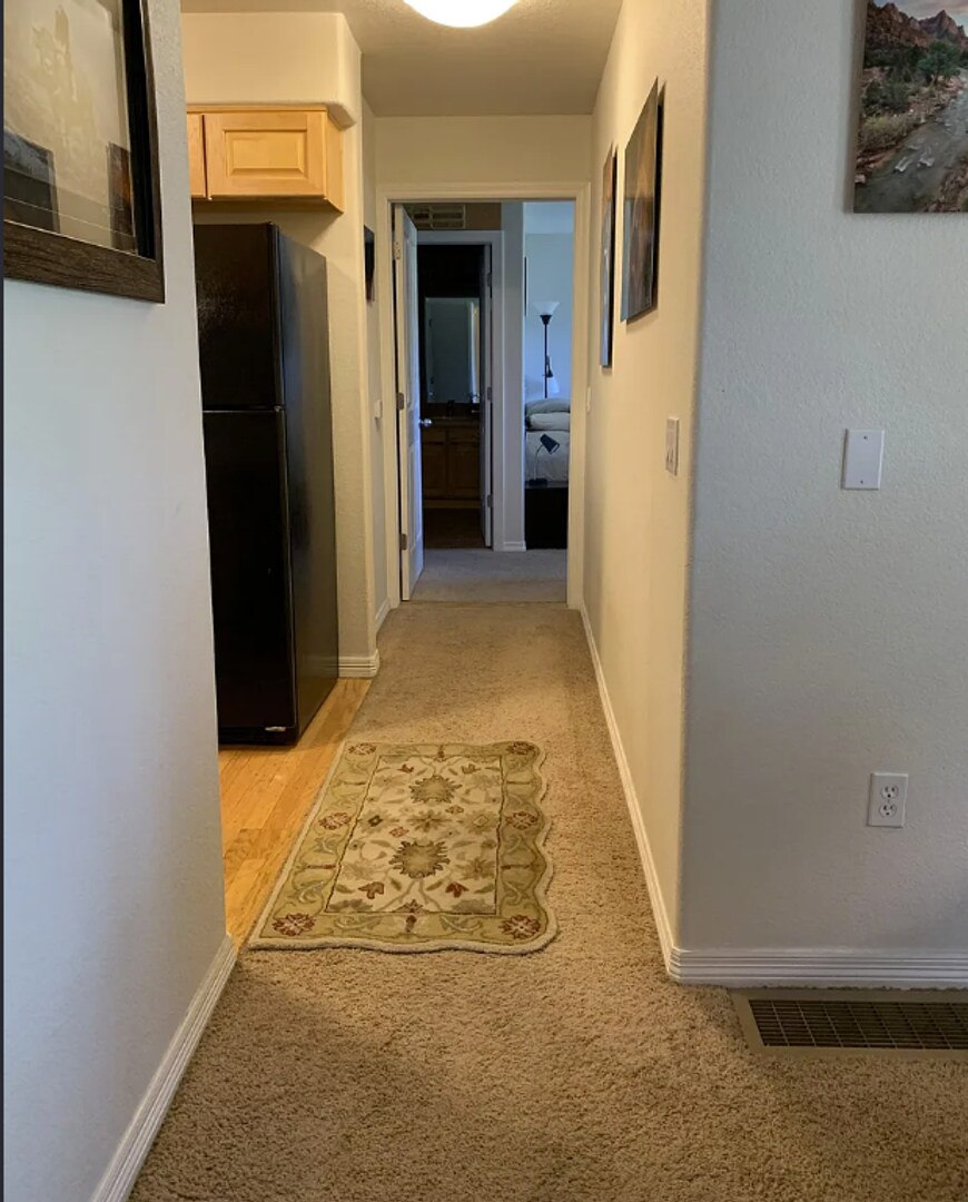 Building Photo - 1065 Laramie Blvd