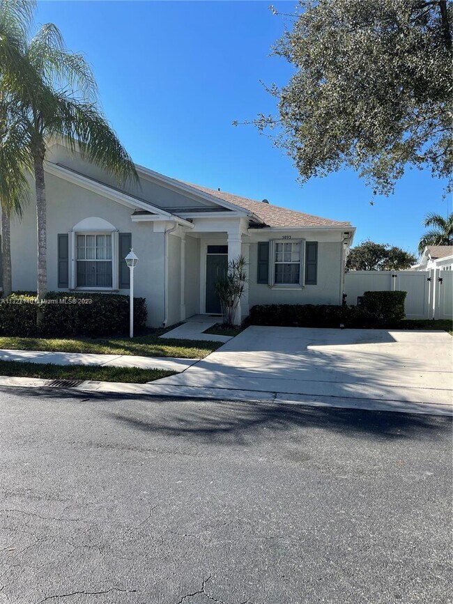 Building Photo - 5893 Plum Harbor Cir