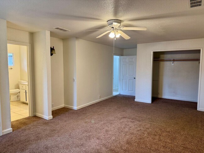 Building Photo - 3 Bedroom 2 Bath , With Solar