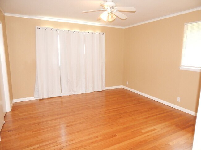 Building Photo - Spacious 3 Bedroom, 2 Bath Home in Tyler!