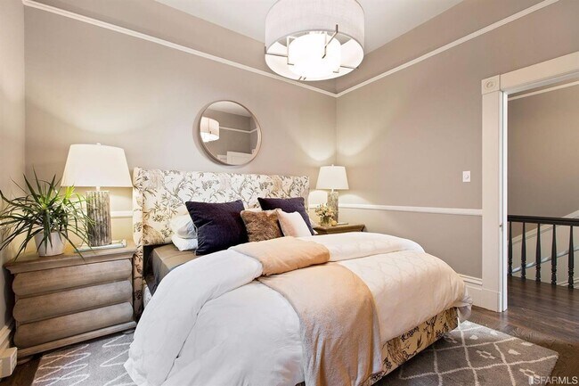 Building Photo - 226-230 Scott St