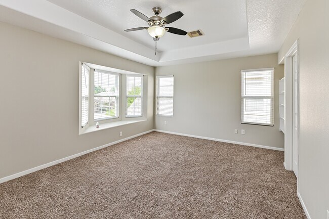 Building Photo - 9615 Barr Spring Dr