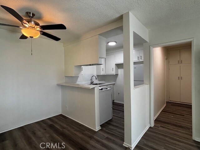 Building Photo - 12437 Harris Ave