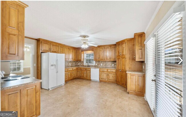 Building Photo - 173 Madison St