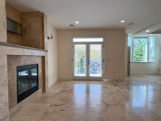 Building Photo - Bright & Beautiful Forest Heights Home with Gourmet Kitchen, Bonus Space & Private Cul-de-Sac Set...