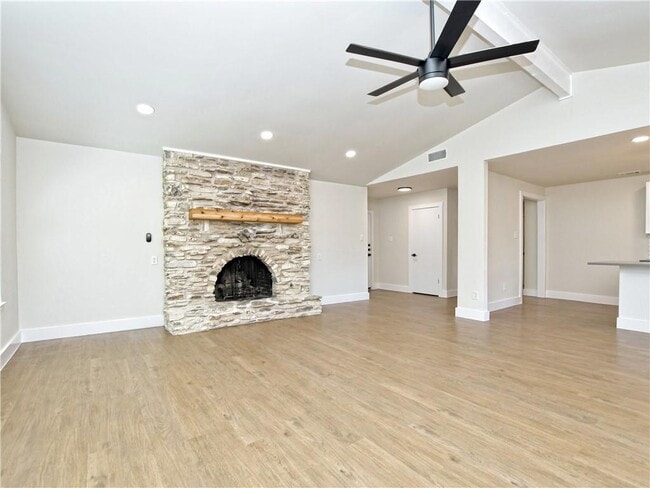 Building Photo - 11711 Oak Knoll Dr
