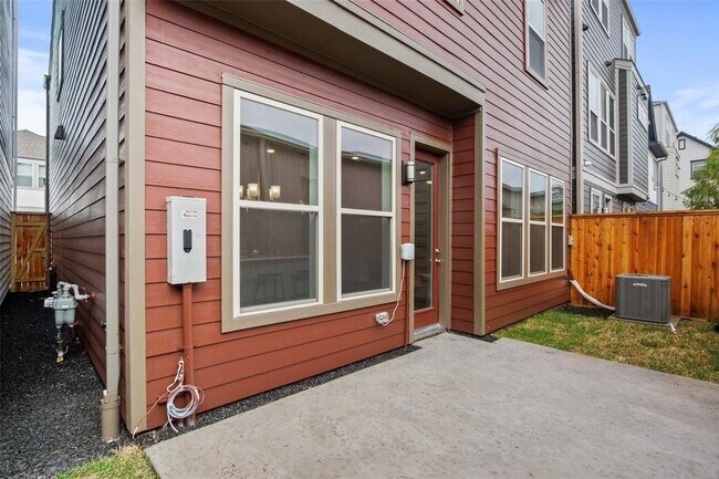 Building Photo - 12515 Holly Blue Ln