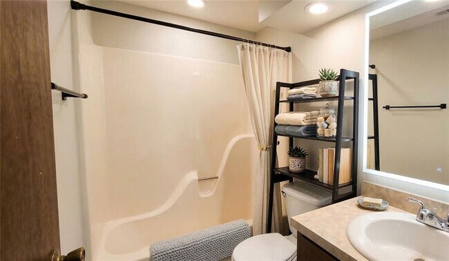 Building Photo - 3415 Michael Cir