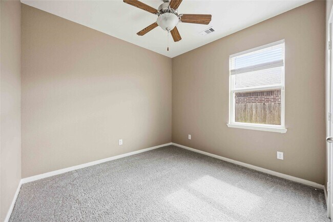 Building Photo - 22530 Threefold Ridge Dr