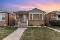 Building Photo - 3517 W 76th St