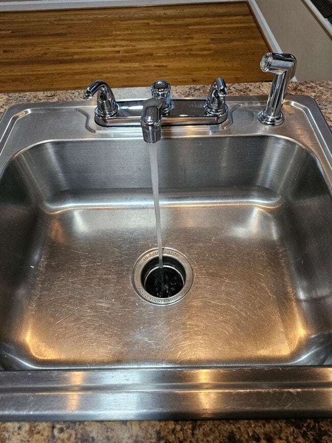 Building Photo - Wonderfully Remodeled Tri Level 3BR/2BTH S...