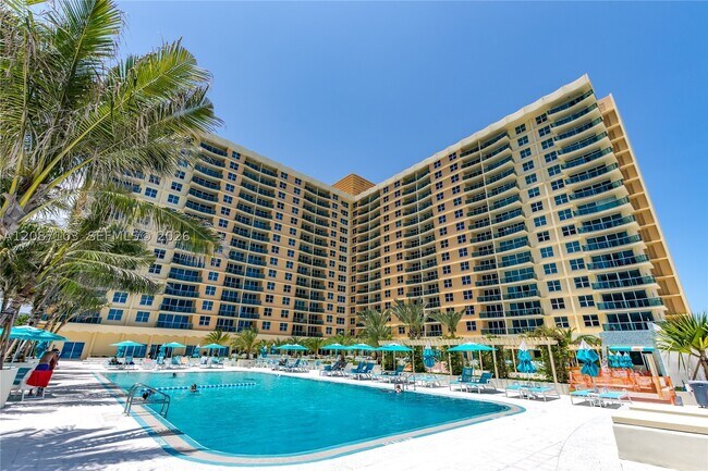 Building Photo - 2501 S Ocean Dr
