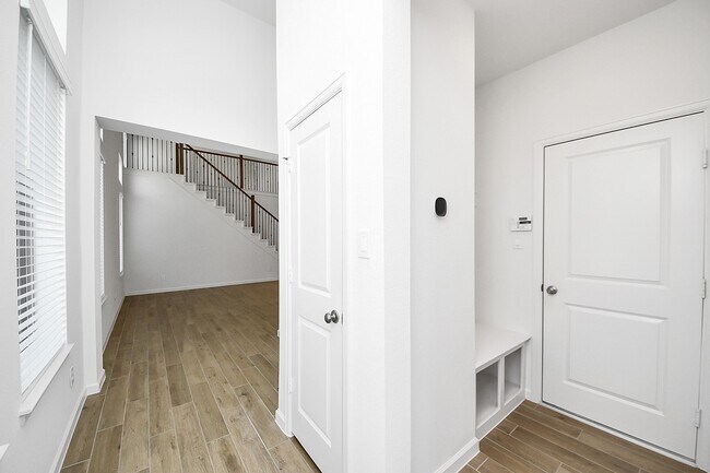 Building Photo - 4166 Colony Ln