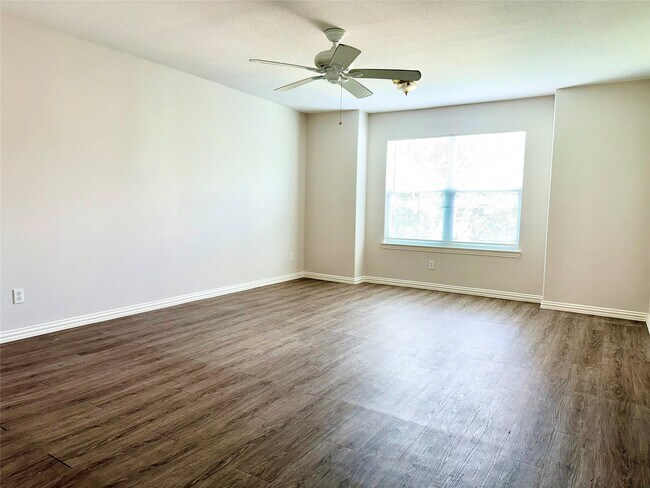 Building Photo - 12505 Venus Park Ln