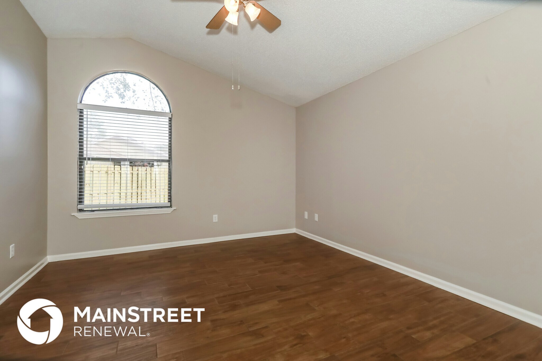 Building Photo - 9845 Paddlewheel Dr W