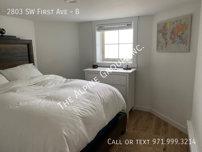 Building Photo - Charming 1 Bed in SW Portland!