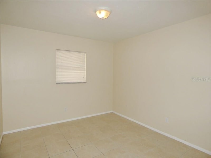 Building Photo - 3447 Dahlia Pl